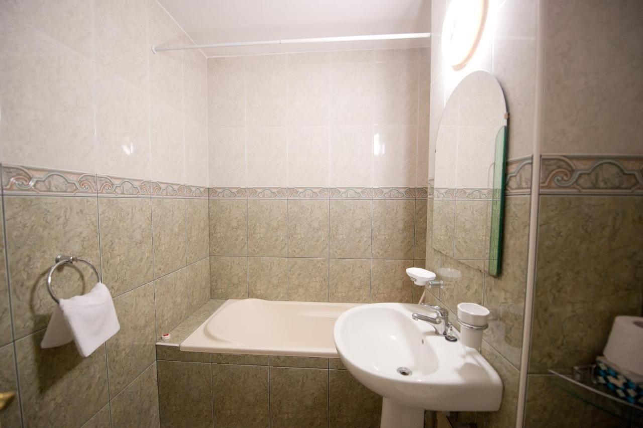 Ta'Arof Apartment Oradea Luaran gambar